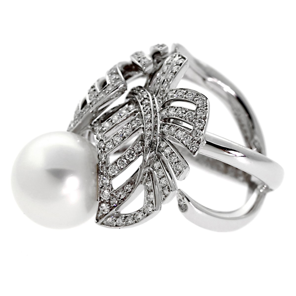 Chanel Pearl Diamond 18k White Gold Cocktail Ring
