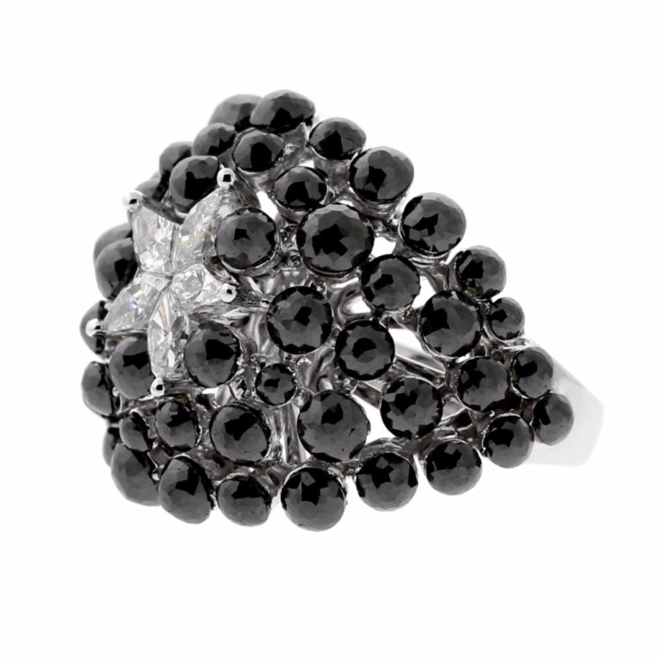 Charade Diamond Cocktail Star 18k White Gold Ring