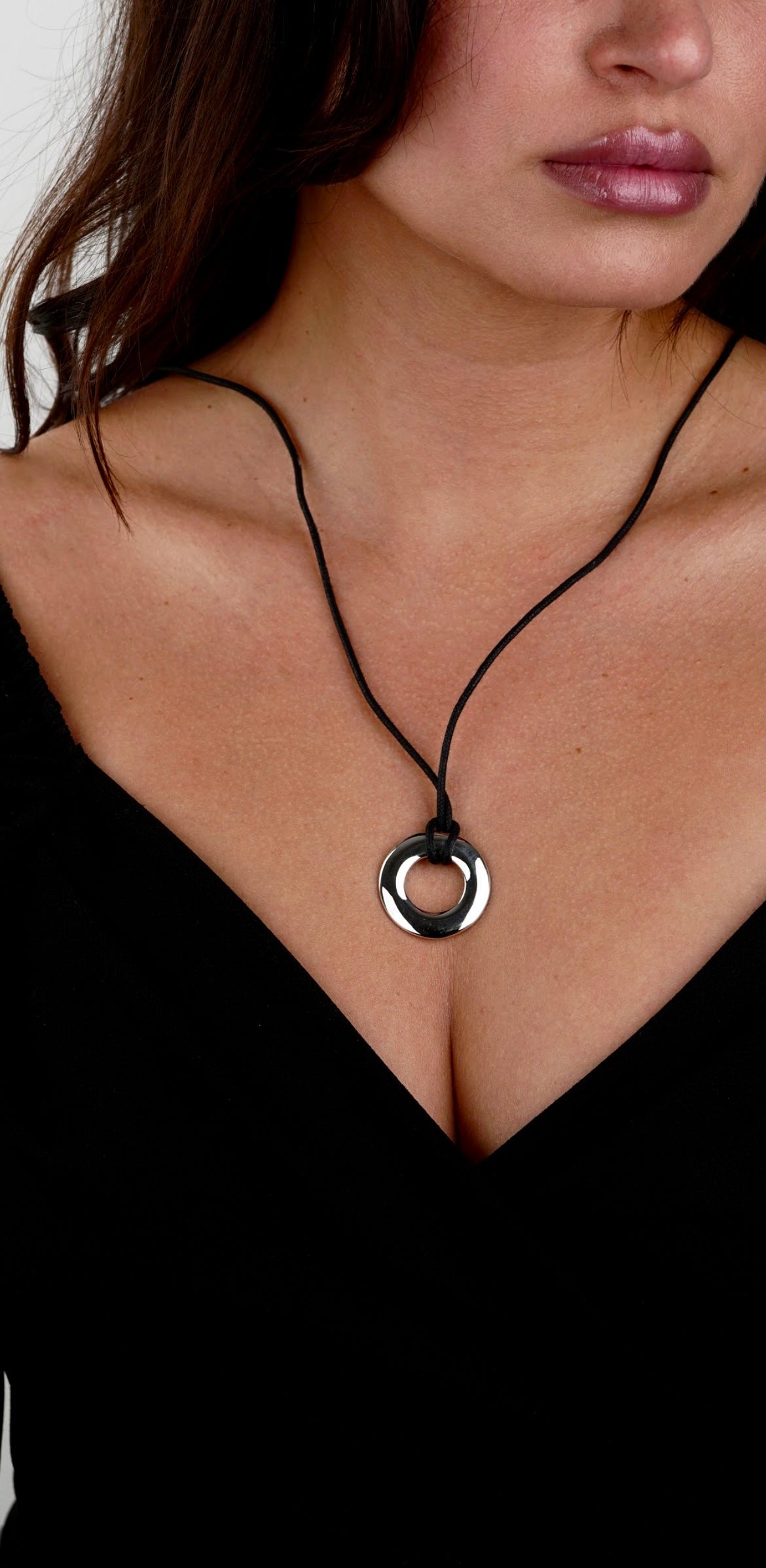 Pomellato 18k White Gold Pendant Leather Necklace