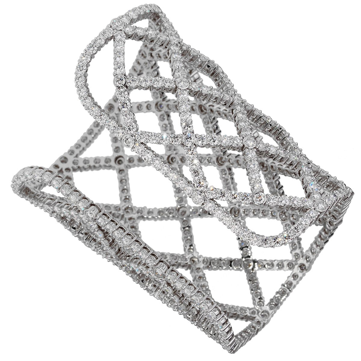 Boucheron 64.47ct Weave Diamond 18k White Gold Cuff
