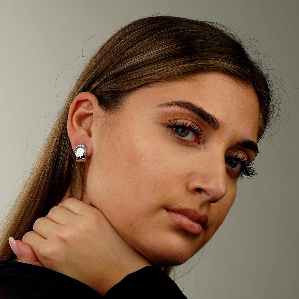 Cartier Diamond White Gold Earrings