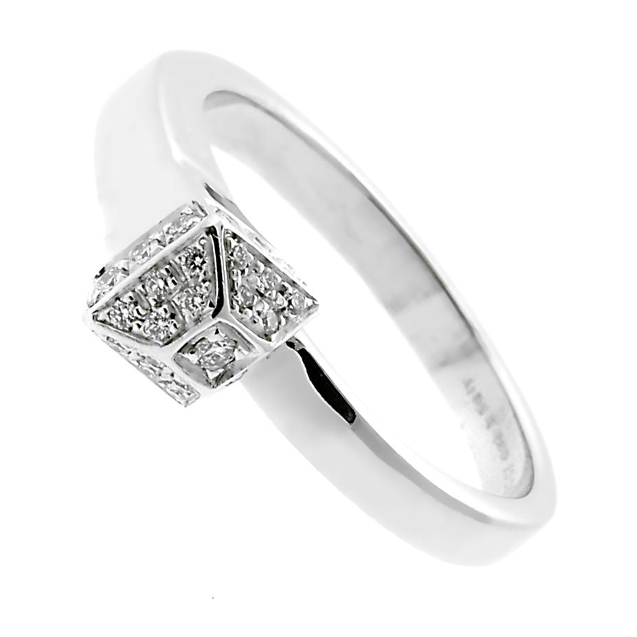 Gucci Chiodo Diamond White Gold Ring